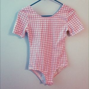 🍥 pink gingham body suit 🍥