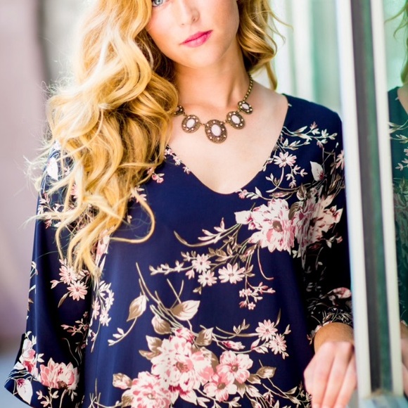 Floral Quarter Sleeve Dress - Picture 2 of 3