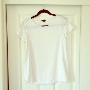 Theory white tee with metal side snaps