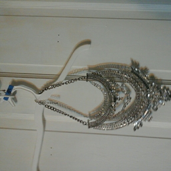 Necklace - Picture 2 of 4