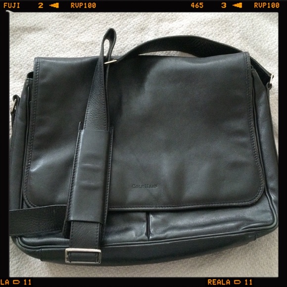 RESERVED FOR PORTRAIT925 Cole Haan Messenger Bag