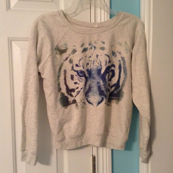 tiger sweatshirt