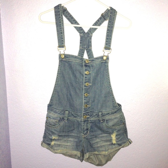 Almost Famous Denim - Sold on Ⓜ️🚩 denim shorts overalls 🌸