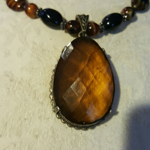 Necklace - Picture 2 of 4