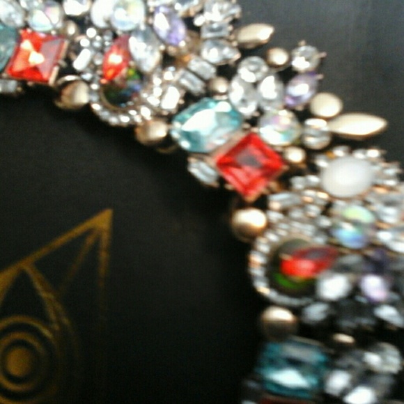 Necklace - Picture 2 of 3