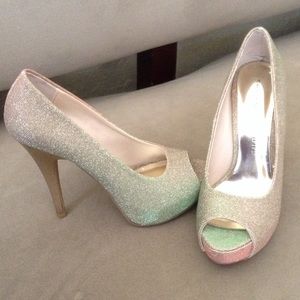 Sparkly 2 tone cute heels