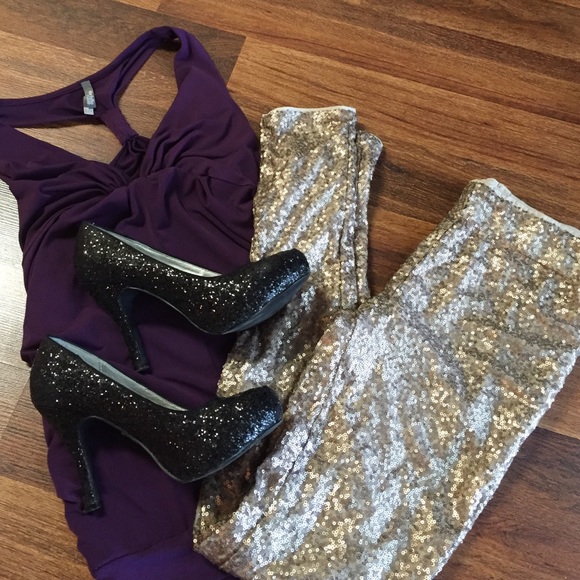 Super fun beige sequin leggings
