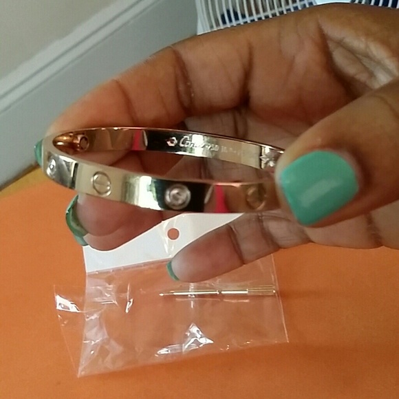 Bracelet