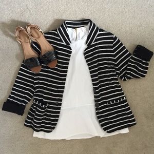 Comfy Black & White Striped Blazer