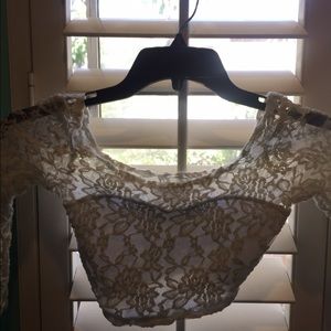 LONG SLEEVE LACE CROP TOP a&f