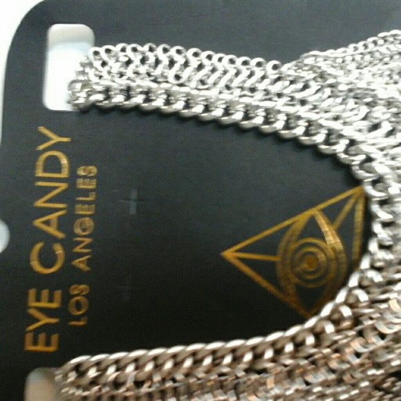 Necklace - Picture 3 of 4