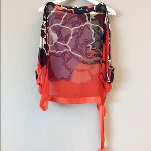 Elie Tahari 100% SILK blouse