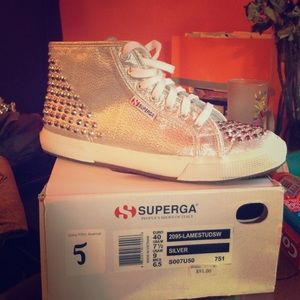 Hi-top Superga sneakers