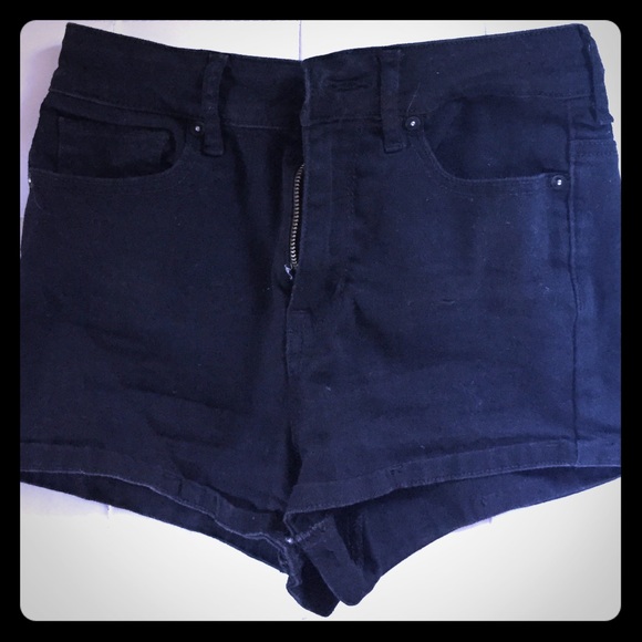 Bullhead hi rise shorts