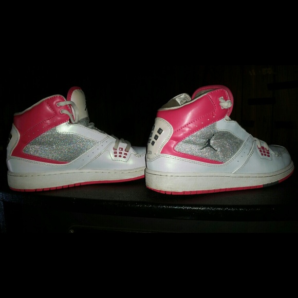 Jordans pink white and silver - Picture 4 of 4