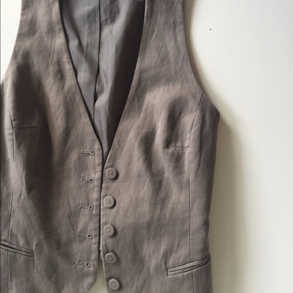H&M vest size 4 worn once