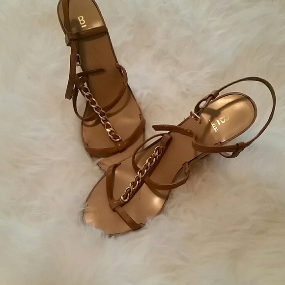 Shoes - Picture 1 of 3