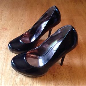 Steve Madden pumps