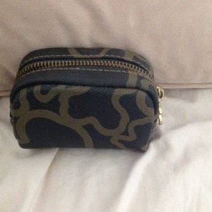 Tous coin purse
