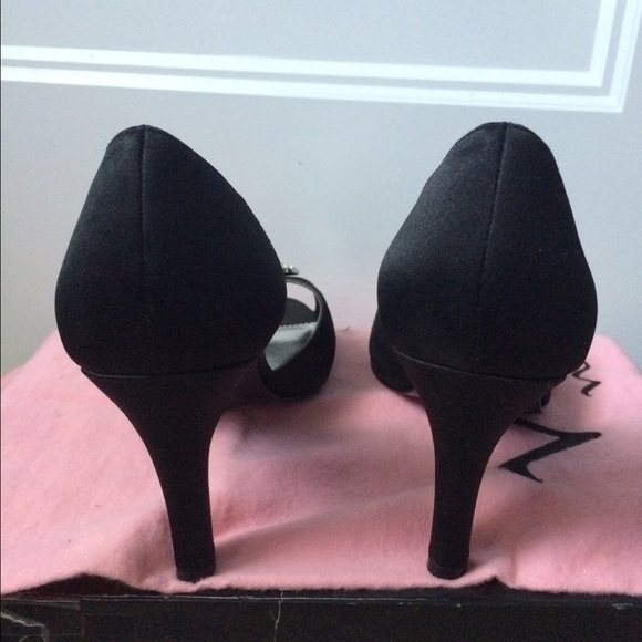 Pep toe heels - Picture 2 of 4