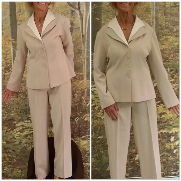 Pants - Two Piece Pant Suit, size Large