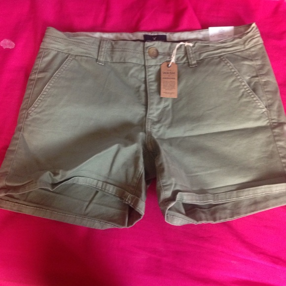NWT Olive Green AEO Shorts