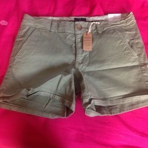NWT Olive Green AEO Shorts