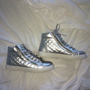 Brand new Silver Steve Madden Zip High Tops