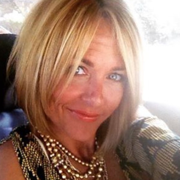 Meet your Posher, Mindy - Picture 2 of 2