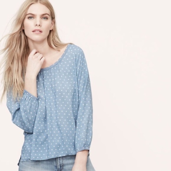 Beautiful Blue & White LOFT Top