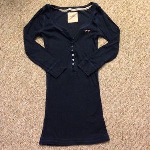 Small Navy Hollister Henley