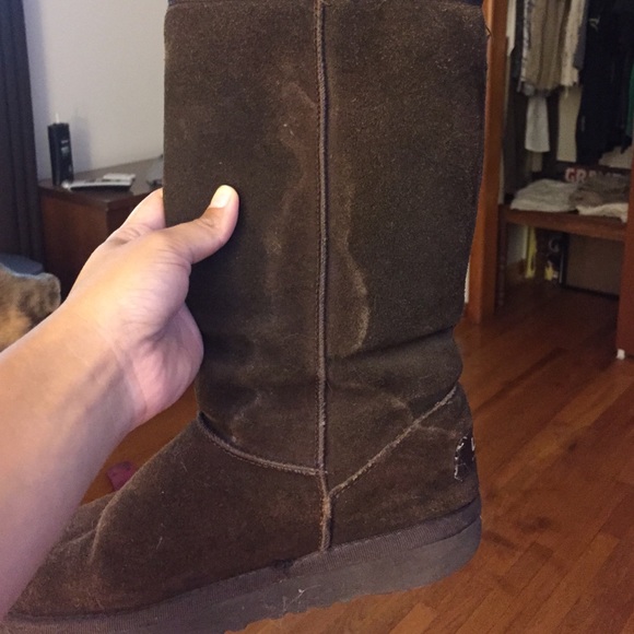 Chocolate UGGS - Picture 4 of 4