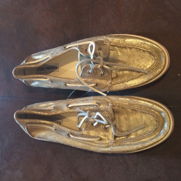 Steve Madden moccasin golden metallic shoe slip on