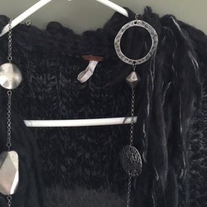 Charcoal gray/black free people long sweater/euc