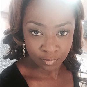 Meet your Posher, Valerie