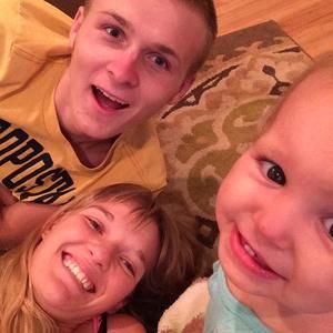 Meet your Posher, Carson rose