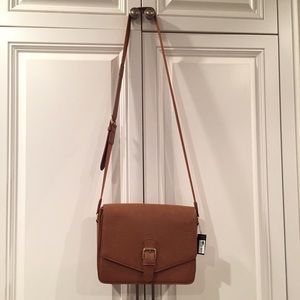 BNWT F21 Tan Crossbody Purse
