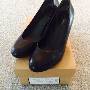 Cole Haan Air Talia Mid Pump Size 8 with Nike Air