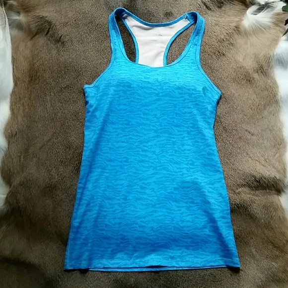 Workout tank top, Blue waves, Size small - Picture 3 of 3
