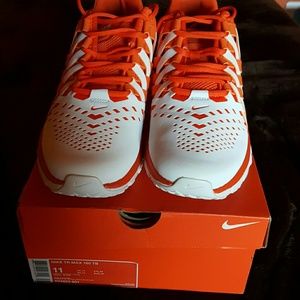 Mens Nike TR Max 180 TB