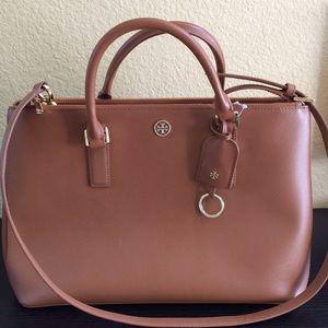 NWOT Tory Burch Robinson Double Zip Tote