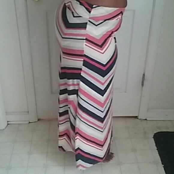 Fitted skirt