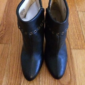 Michael Michael kors black bootie