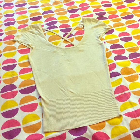Pale yellow/cream cap sleeve banded-bottom top