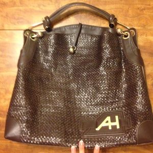 Women's hand bag