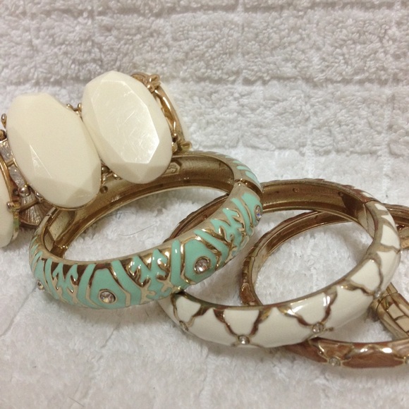 SOLD In Bundle Nordstrom Bracelet Bundle - Picture 3 of 4