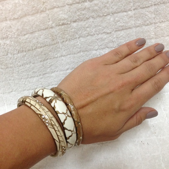 SOLD In Bundle Nordstrom Bracelet Bundle - Picture 4 of 4