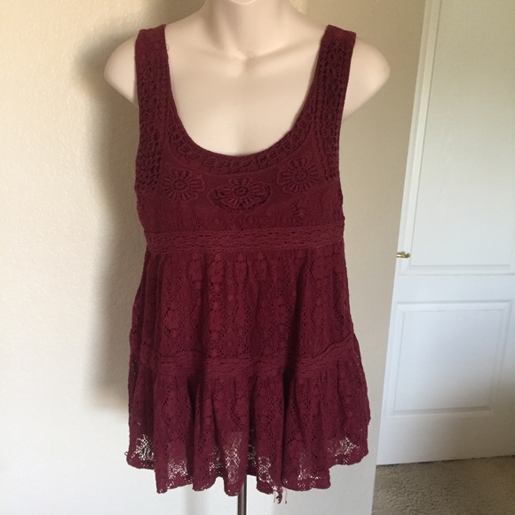 Staring at Stars Tops - ♣️ STARING AT STARS Urban Outfitters crochet tank