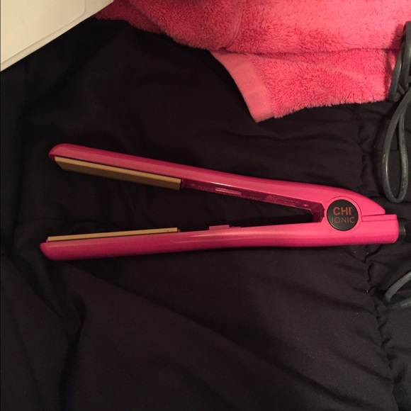 CHI ionic flat iron 🎀