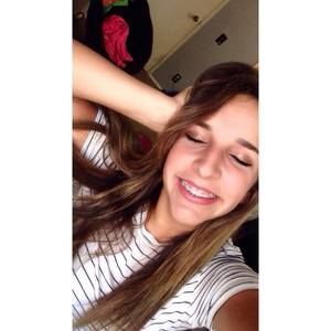 Meet your Posher, Carli